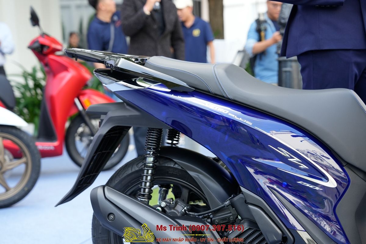 Honda SH150 Vetro Blue 2026 Limited Edition - Siêu phẩm SH Ý dàn áo xanh trong suốt cực hiếm tại Hà Nội