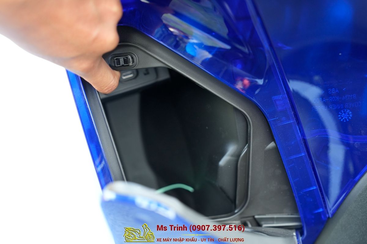 Honda SH150 Vetro Blue 2026 Limited Edition - Siêu phẩm SH Ý dàn áo xanh trong suốt cực hiếm tại Hà Nội