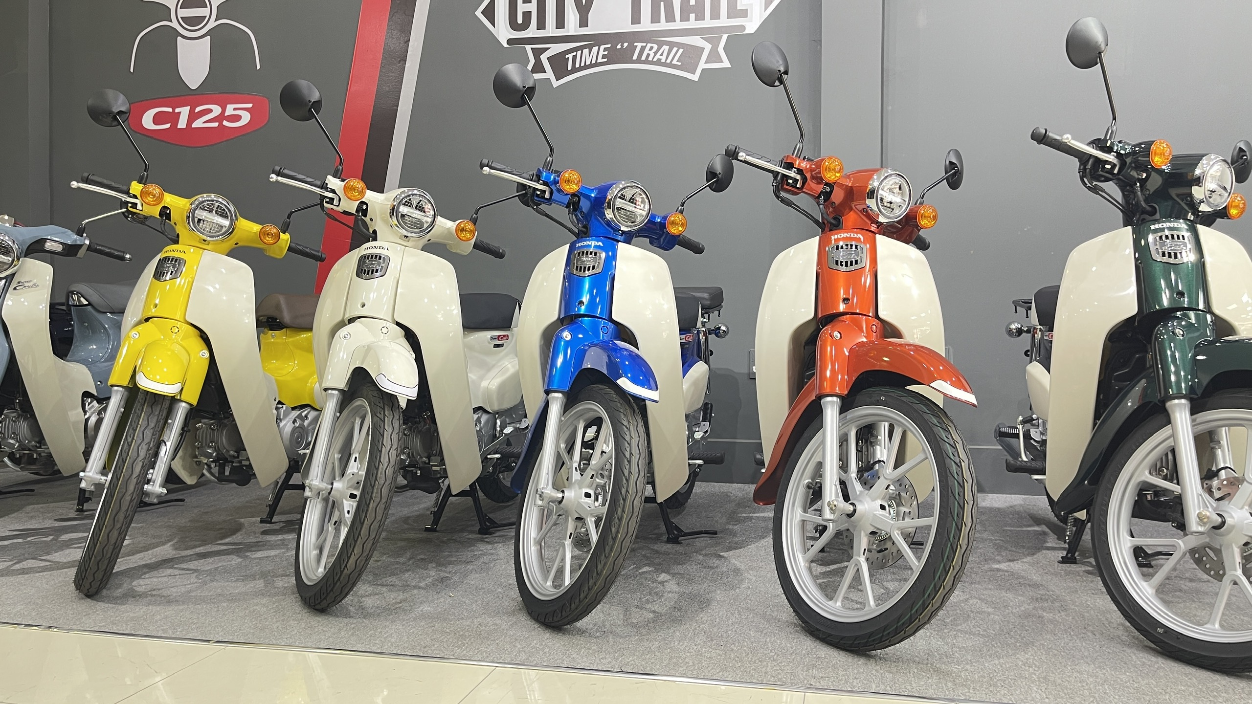 Honda Super Cub 110 ABS, Made In Japan, NK Chính Hãng, Hiếm tại Hà Nội
