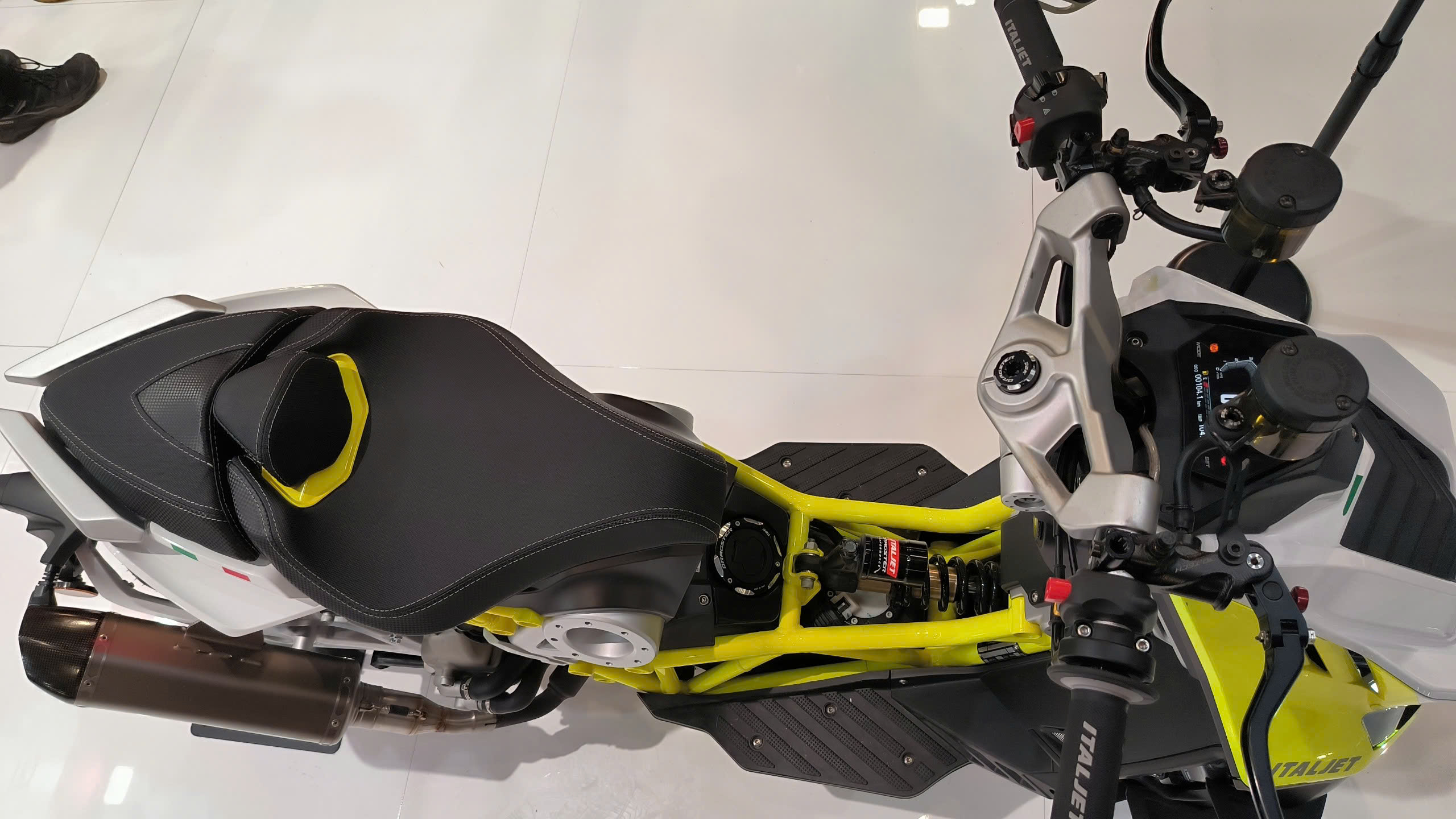 Italjet Dragster 300, Xe Tay Ga Thể Thao Thương Hiệu Từ Italy tại Hà Nội