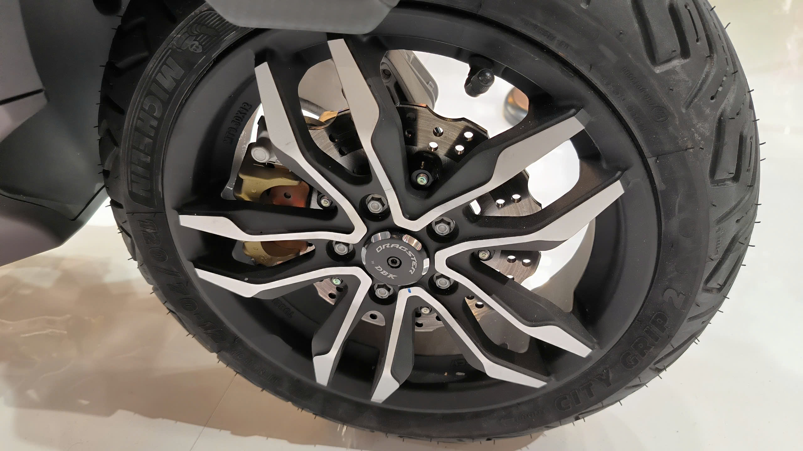 Italjet Dragster 300, Xe Tay Ga Thể Thao Thương Hiệu Từ Italy tại Hà Nội