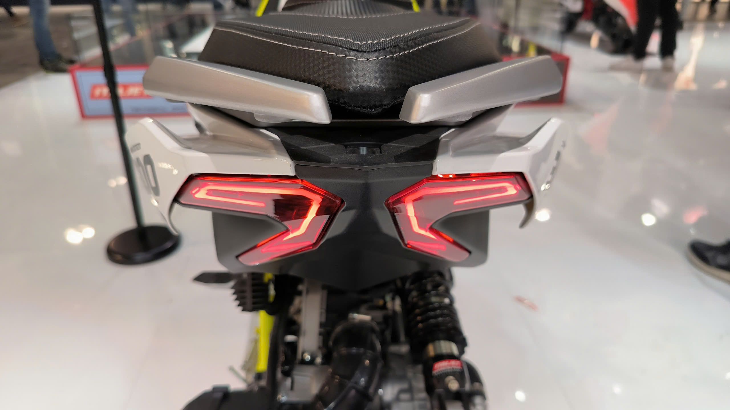 Italjet Dragster 300, Xe Tay Ga Thể Thao Thương Hiệu Từ Italy tại Hà Nội