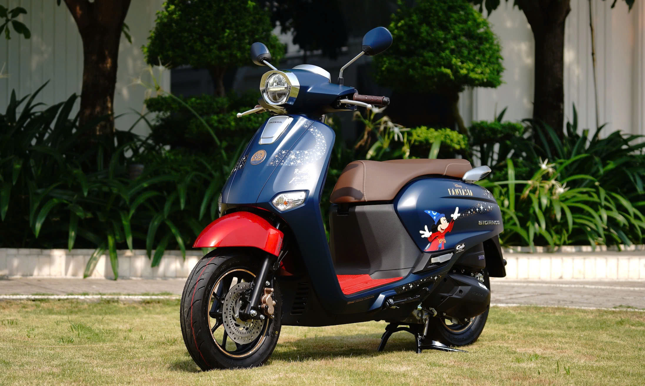 Honda Giorno+ Disney Fantasia 85, Bản Giới Hạn 2.000 xe tại Hà Nội