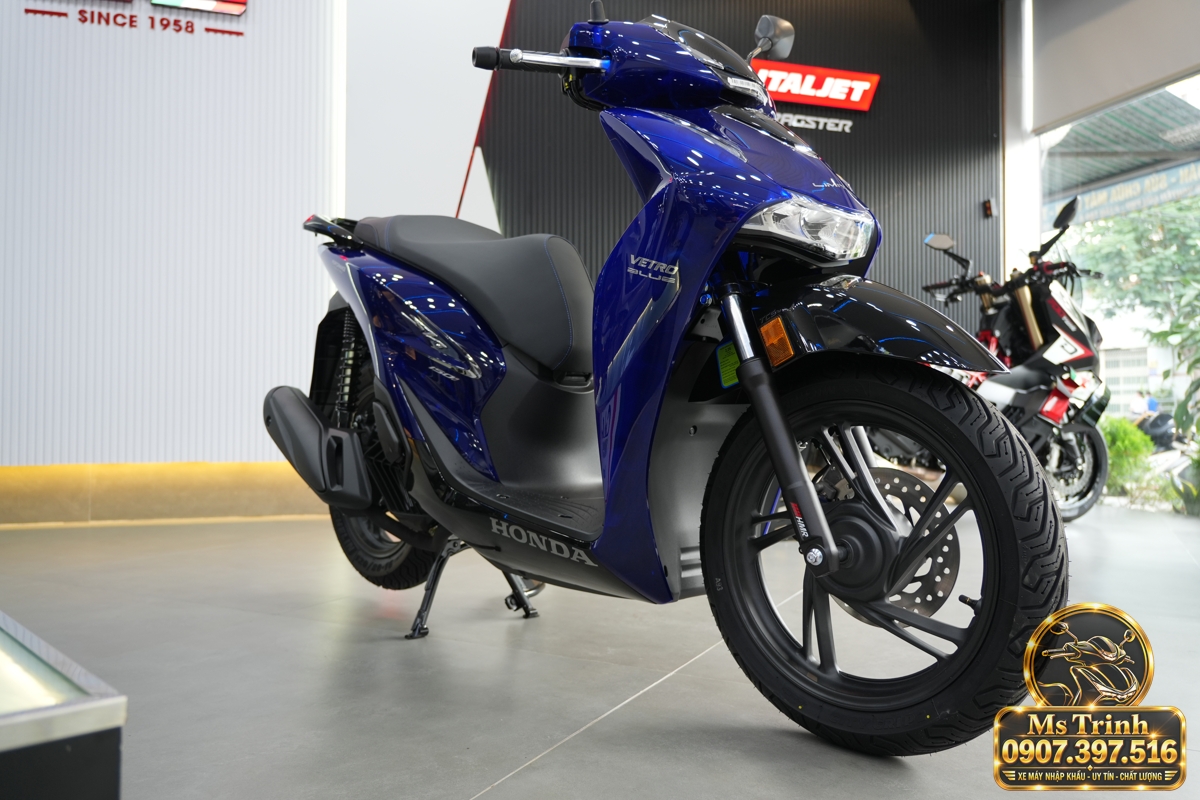 Hình ảnh Honda SH150 Vetro Blue 2027 minh họa trang bị an toàn ABS 2 kênh và HSTC