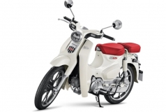 Honda Super Cub 125 Custom Edition Thái Lan 2025 màu trắng tại Hà Nội